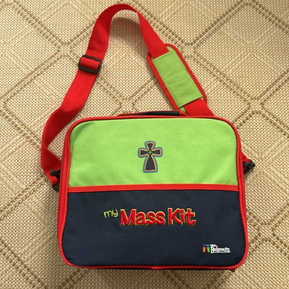 Wee Believers Mass Kit, EXTREMELY RARE; no book included, all pieces included - Picture 4 of 7